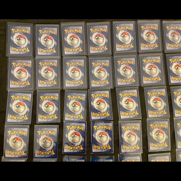 Complete Base Set Pokemon Cards (Without trainers) - Picture 5 of 13
